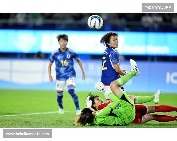 女子足球联赛决赛激烈角逐某队凭借精彩表现成功夺冠赢得荣耀